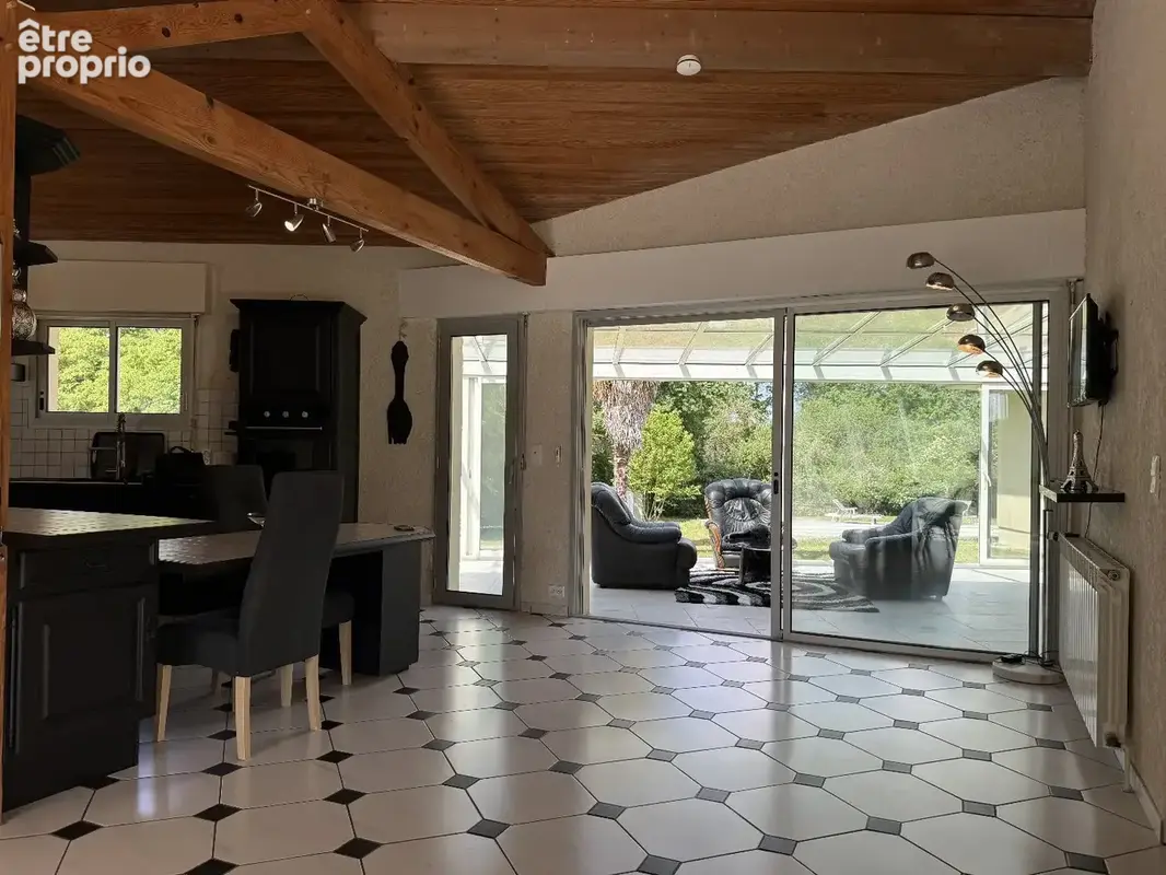 Maison lumineuse ouverte sur la nature, secteur Eauze - photo 10