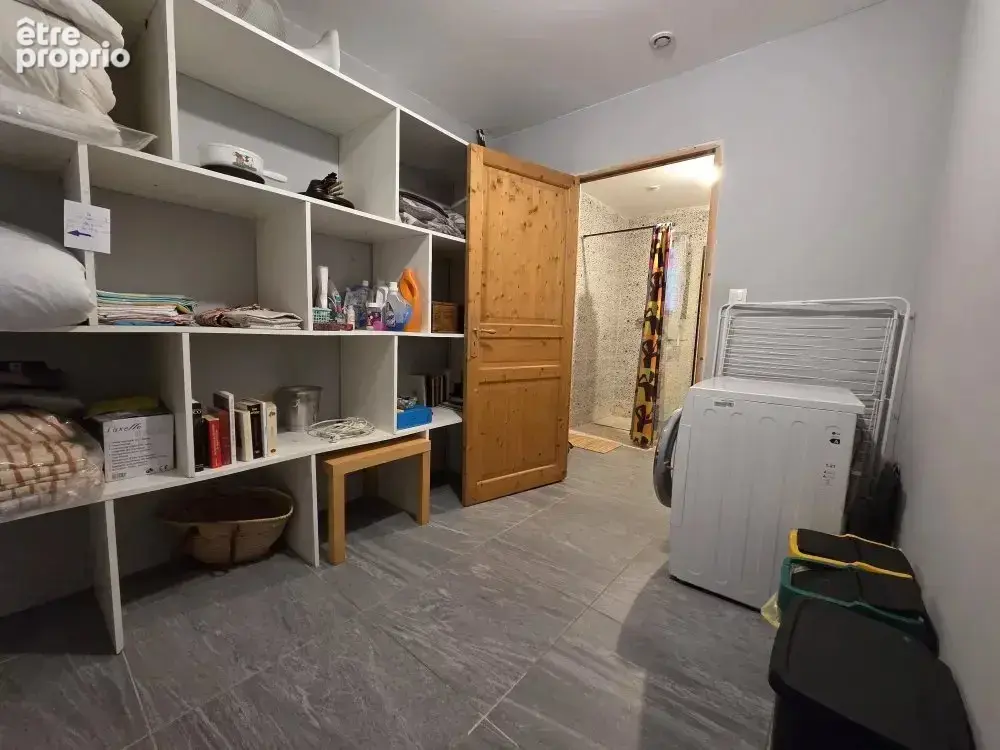 Maison 160m² de plain pied + appartement independant 75m² + sous sol garage complet 250m² sur 1350m² terrain - photo 8