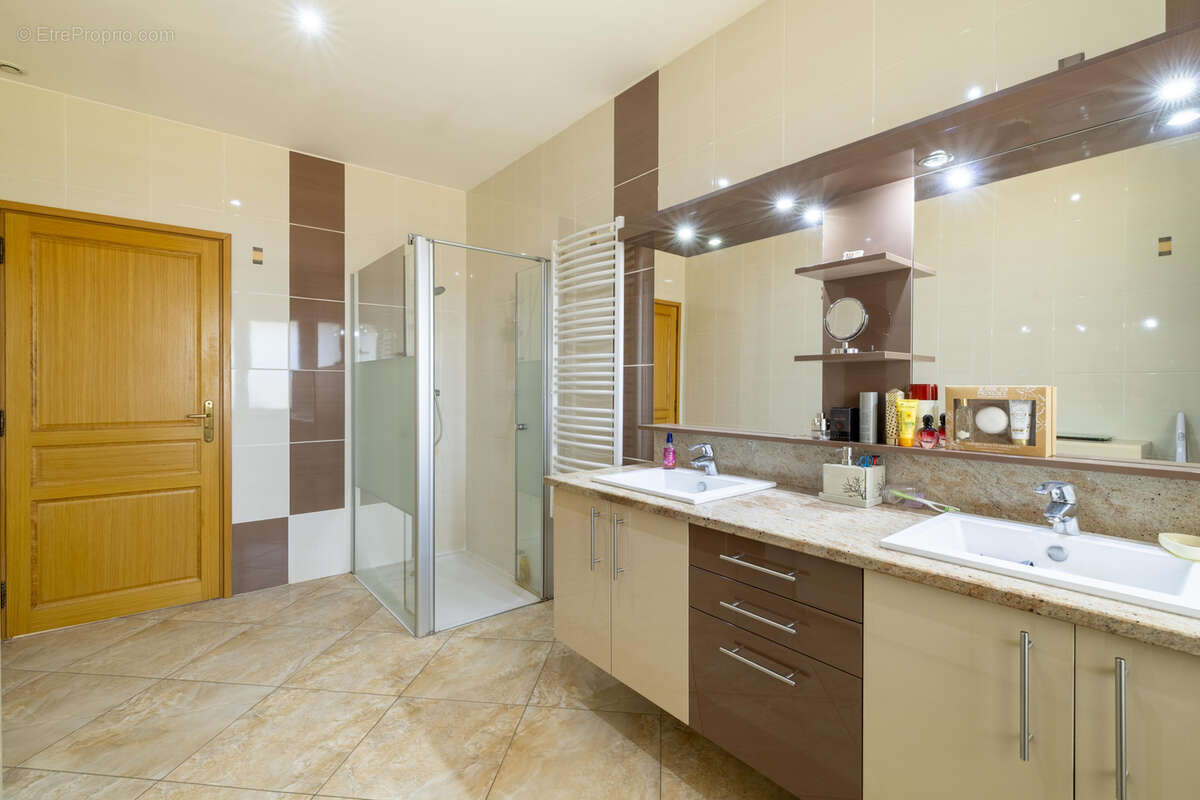 Maison à SAINTE-MARIE-AUX-CHENES