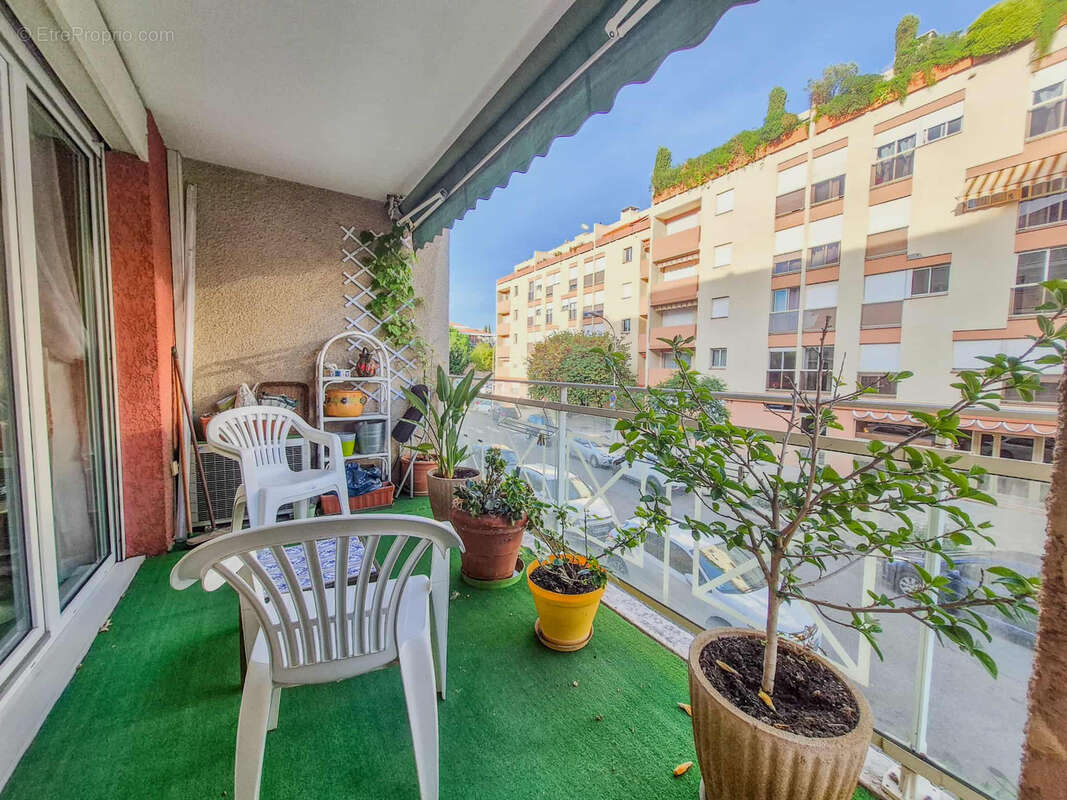 Appartement à HYERES