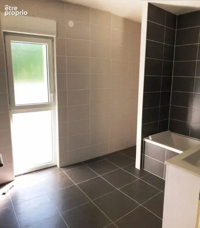 OSTWALD – Appartement 3 pièces avec terrasse - photo 5
