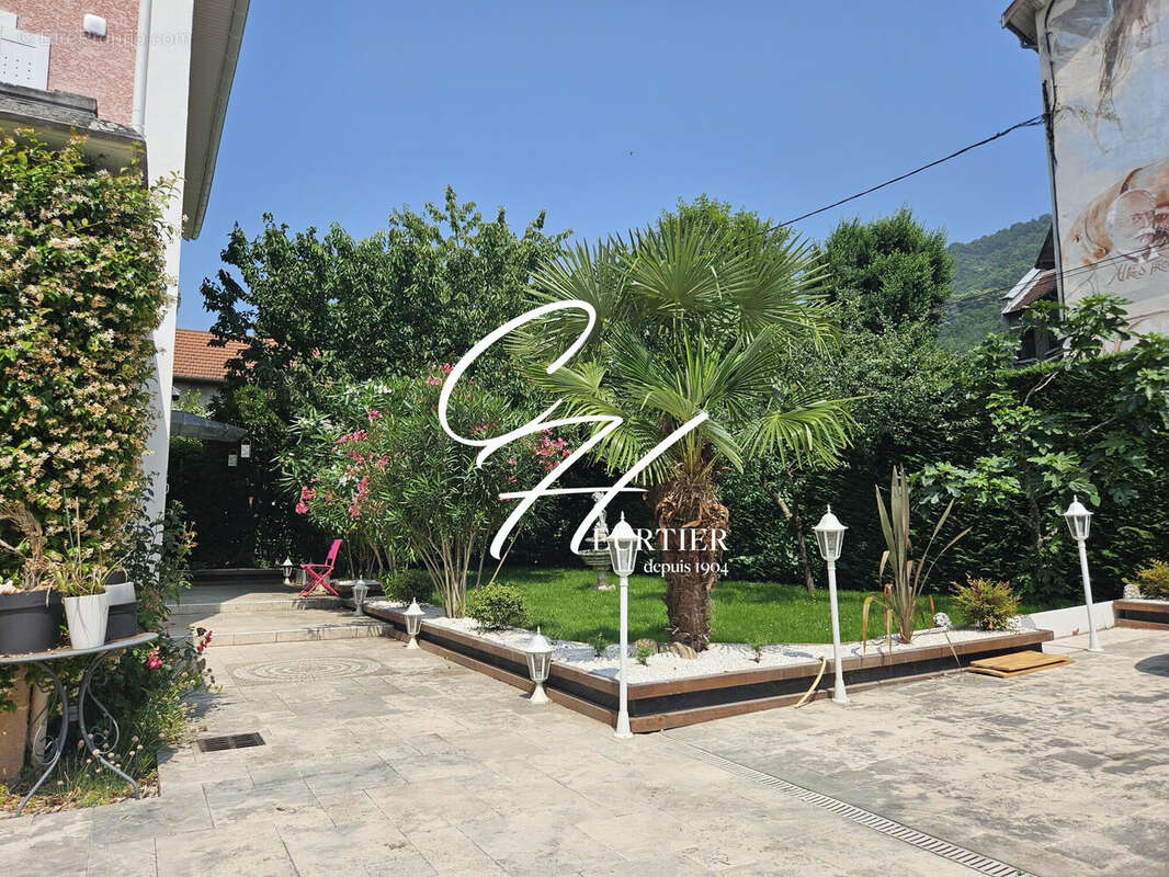 Maison à VILLARD-BONNOT