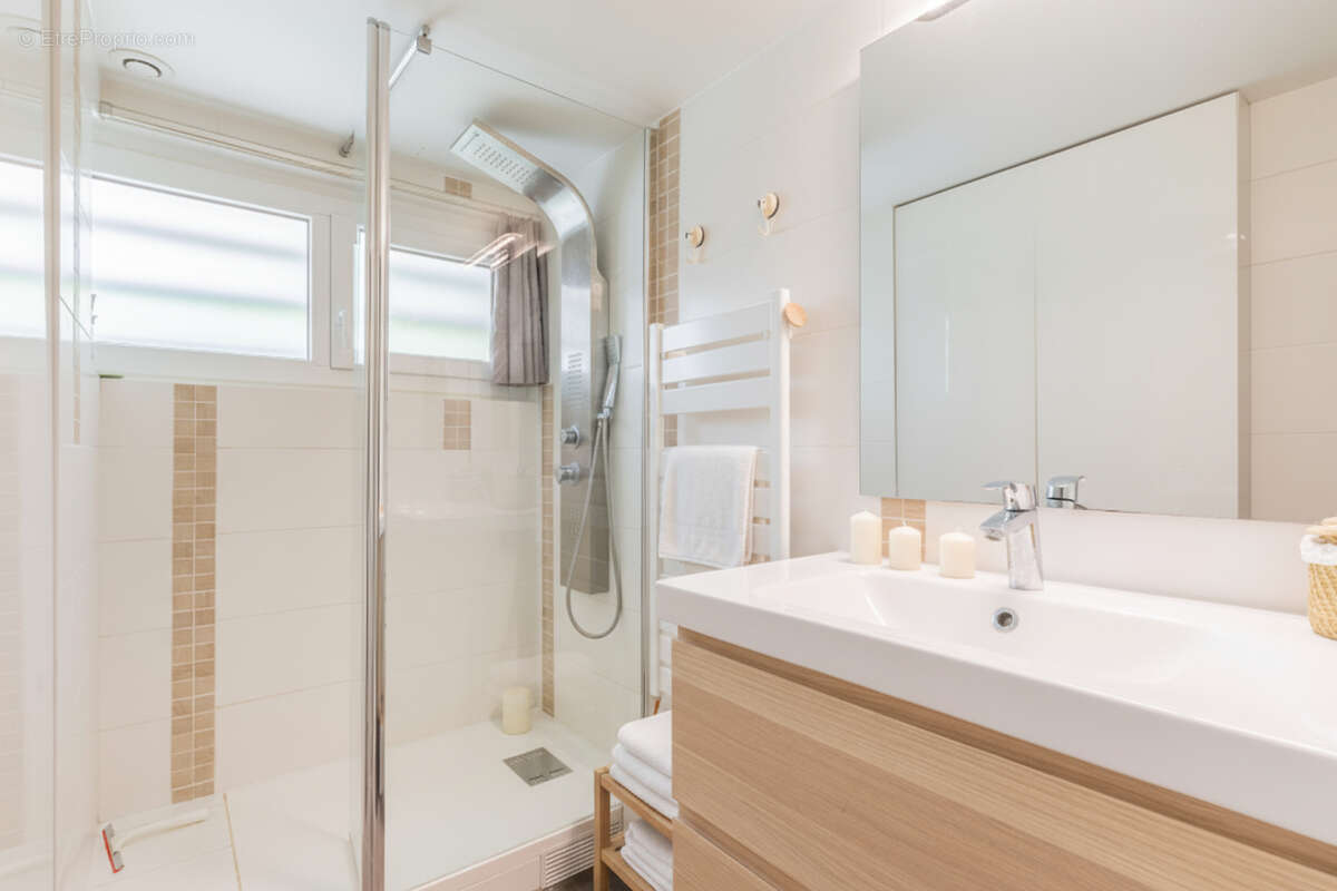 Appartement à VERRIERES-LE-BUISSON