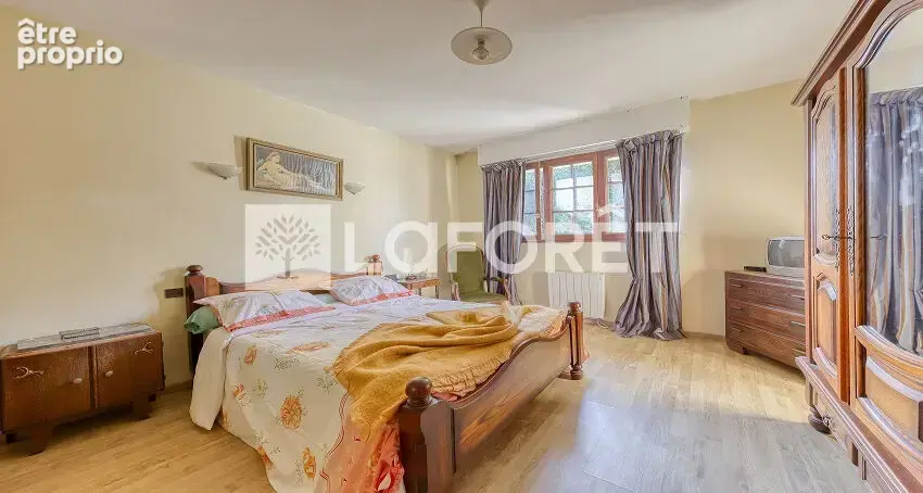 Maison à vendre à La Queue En Brie 7 pièce(s) 140 m2 - photo 12