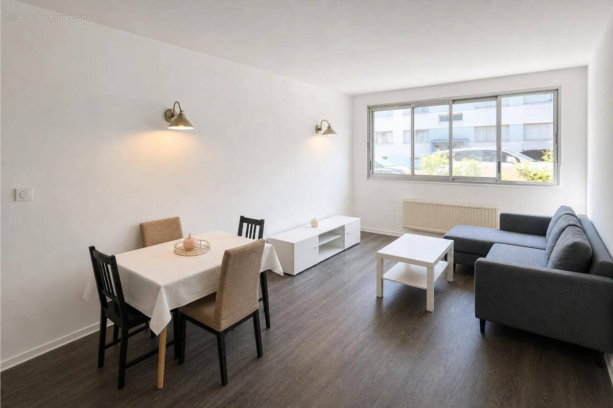 Appartement à SAINT-ETIENNE