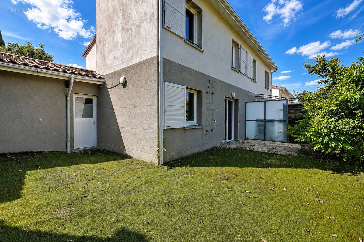 Maison à ODARS