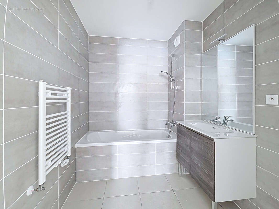 Appartement à LYON-9E