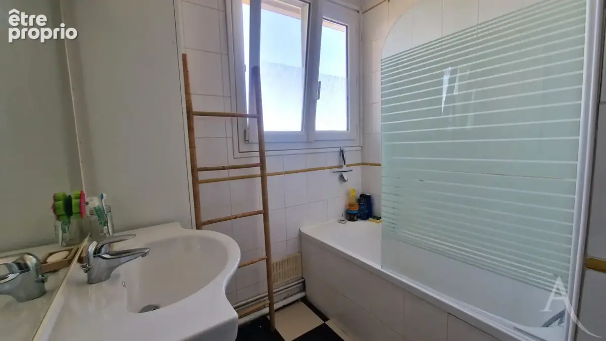 Appartement F2 à Mantes La Jolie de 49m² avec parking et cave - photo 3