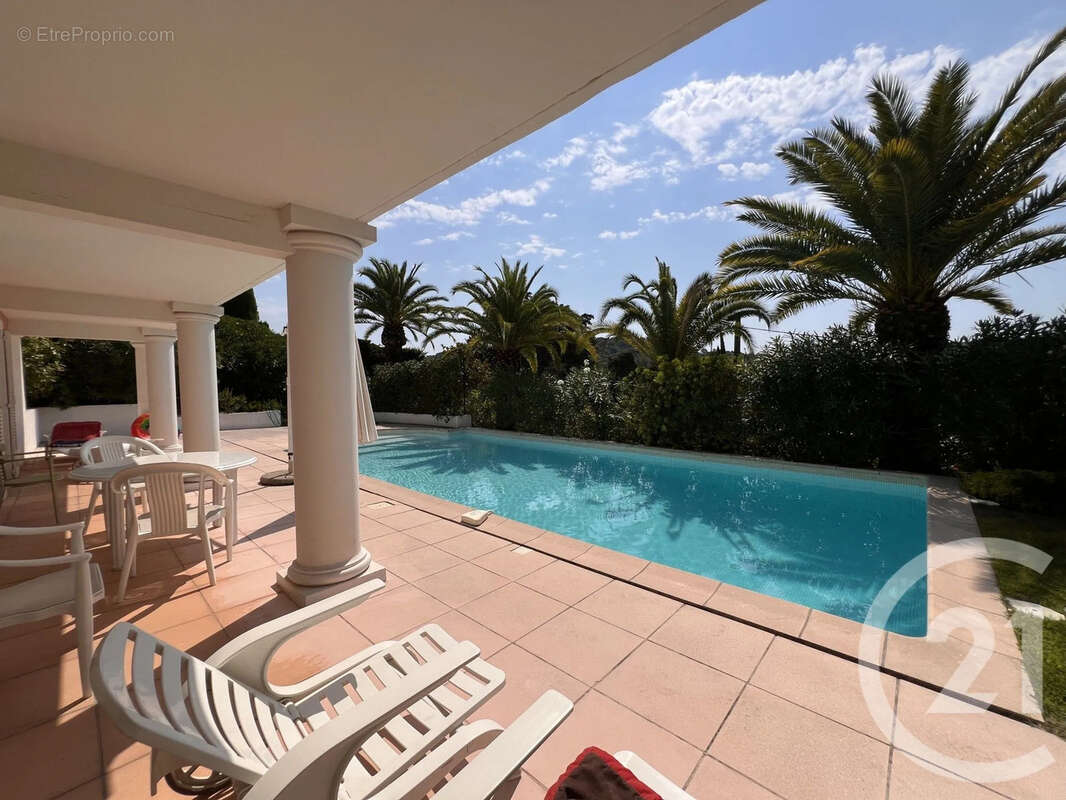 Maison à MOUGINS