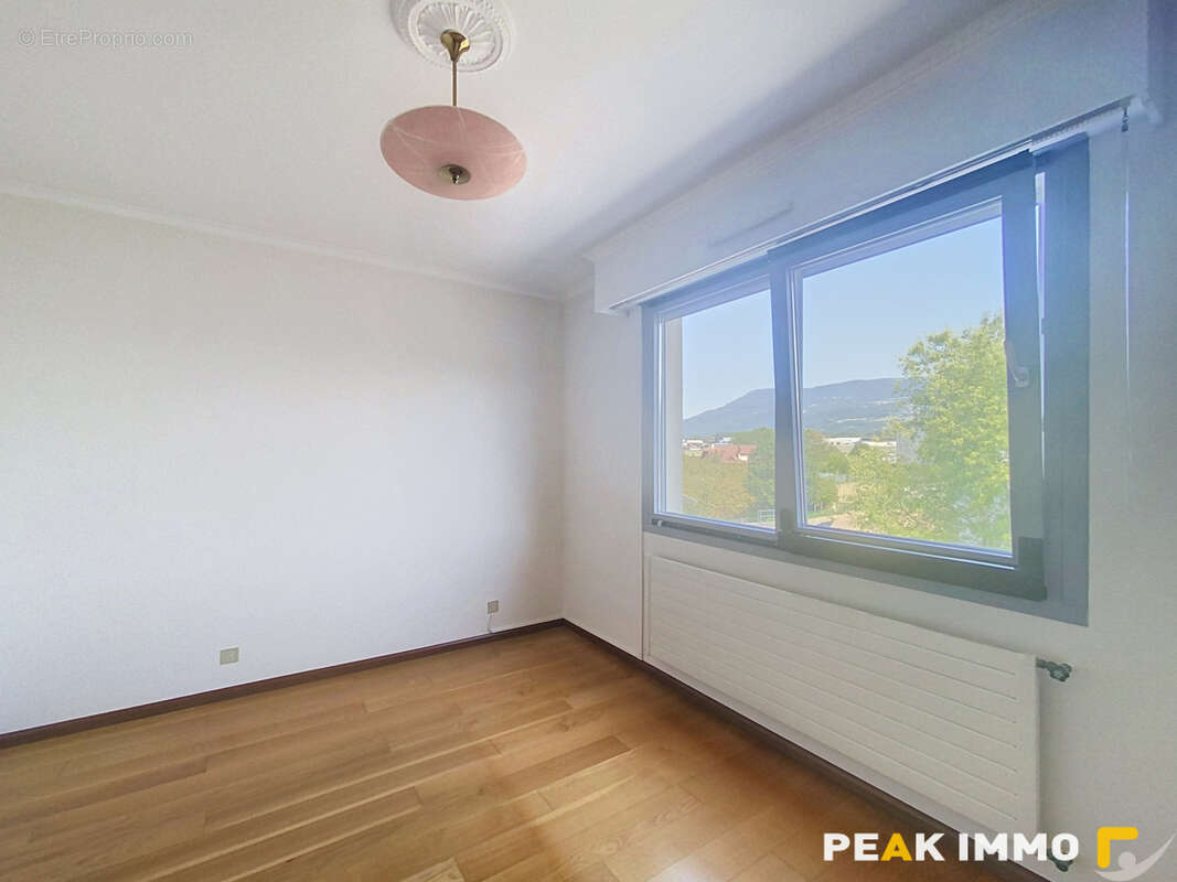 ANNEMASSE   Appartement T3 de 76,15 m2 avec balcon, cave - photo 3