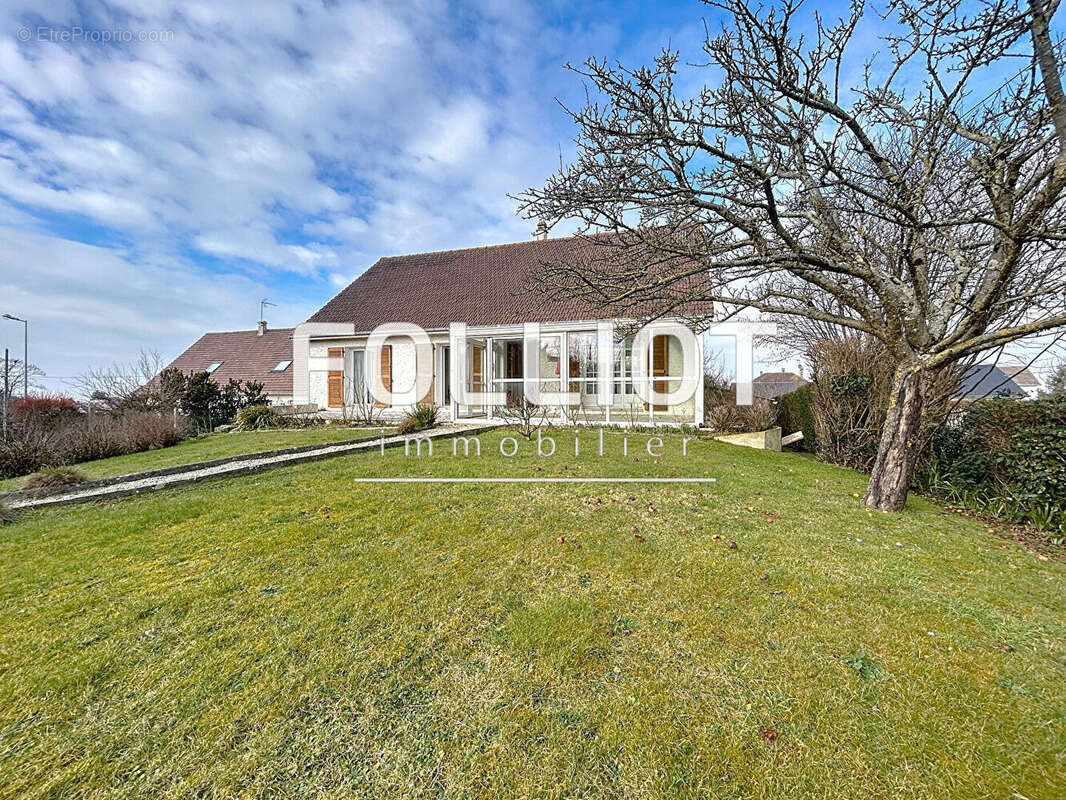 Maison à SAINT-PAIR-SUR-MER