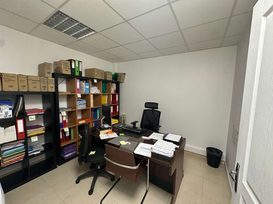 Commerce à LE RAINCY