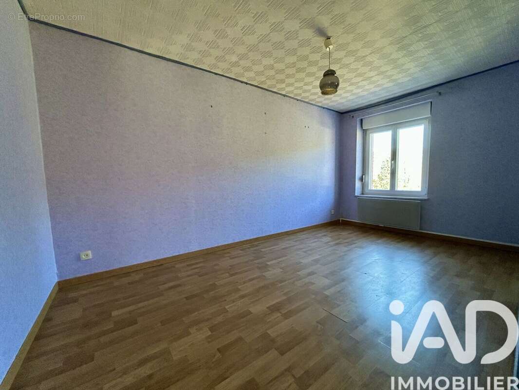 Maison 89 m² à Aumontzey  - photo 6