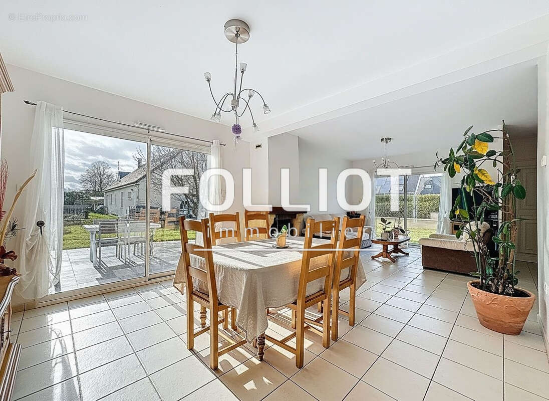 A Vendre - Maison 4/5 chambres avec vie de plain-pied à Saint-Martin-de-Fontenay - photo 2