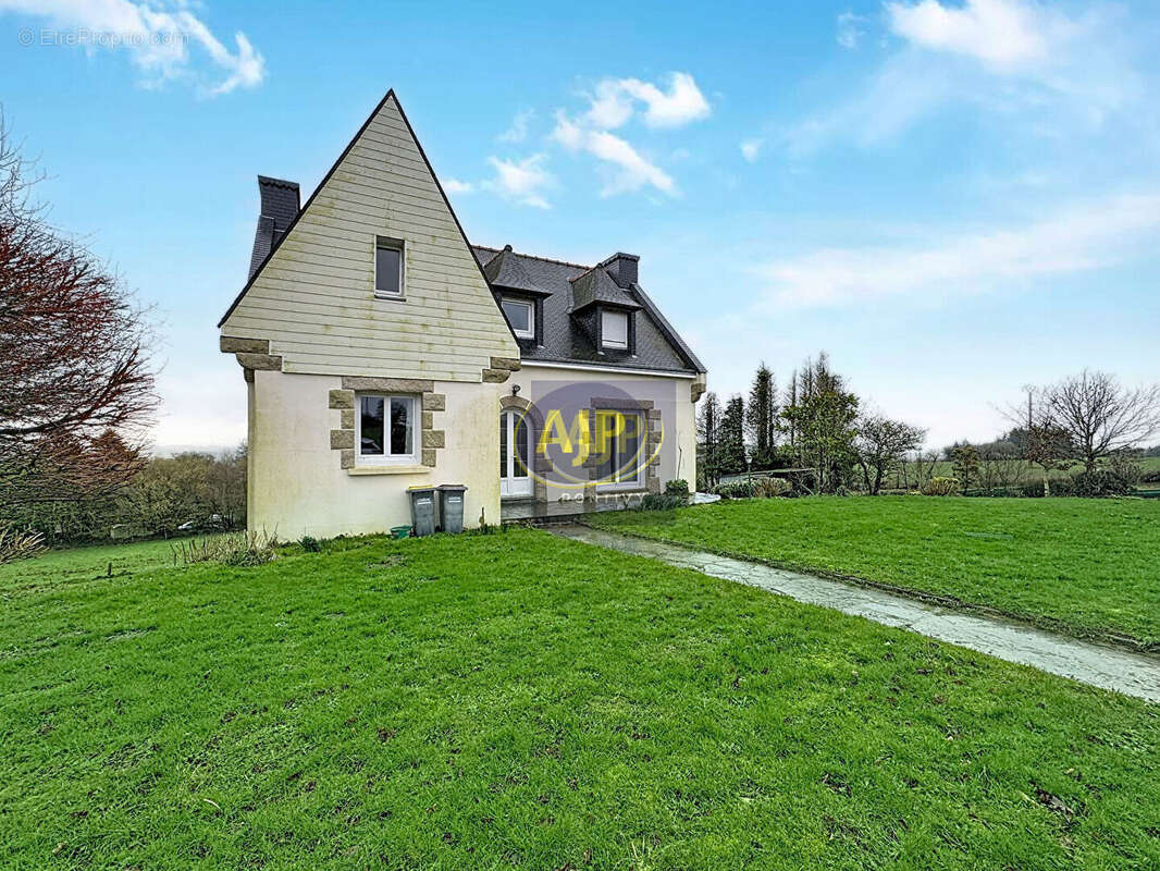 Maison à SAINT-GILLES-VIEUX-MARCHE