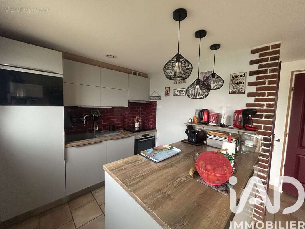 Maison 88 m² à Viglain  - photo 6