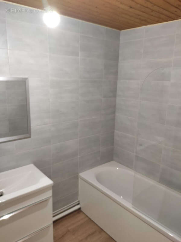 Appartement à DELME