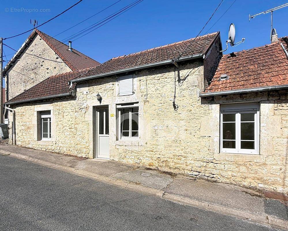 Maison à AGEVILLE