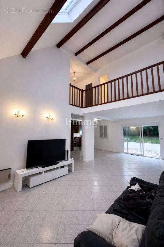 Maison 5 pièces avec vue sur parc - photo 3