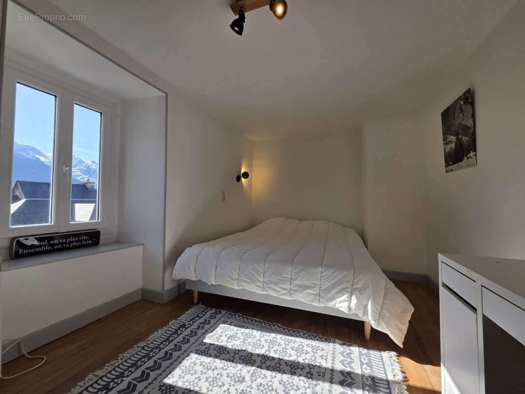 Maison à LUZ-SAINT-SAUVEUR