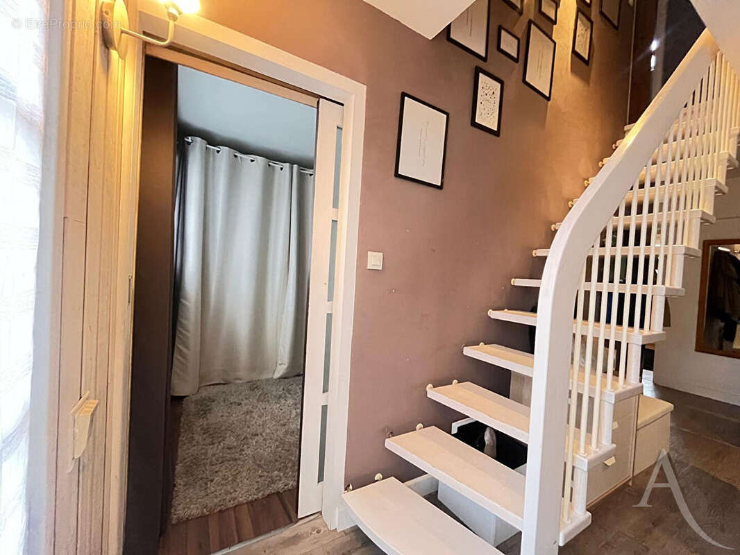 Maison à ROSNY-SOUS-BOIS