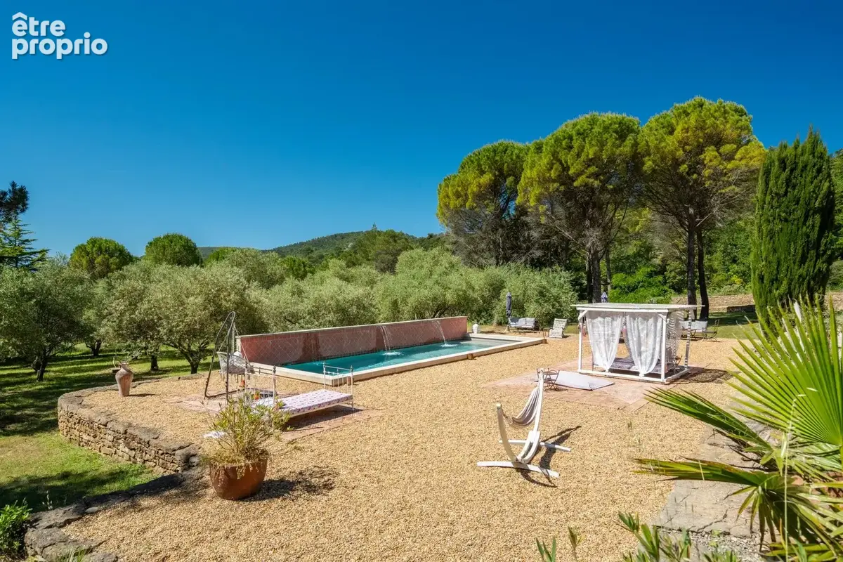 Élégante propriété rénovée au cœur de la nature, avec piscine et dépendance - photo 19