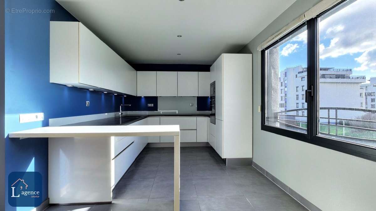 Appartement à SAINT-GENIS-POUILLY