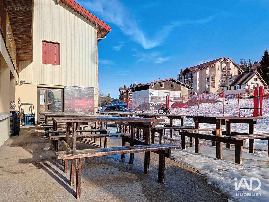 Photo 3 - Commerce à PREMANON