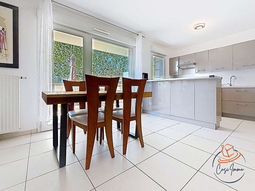 Appartement à SAINT-GENIS-POUILLY