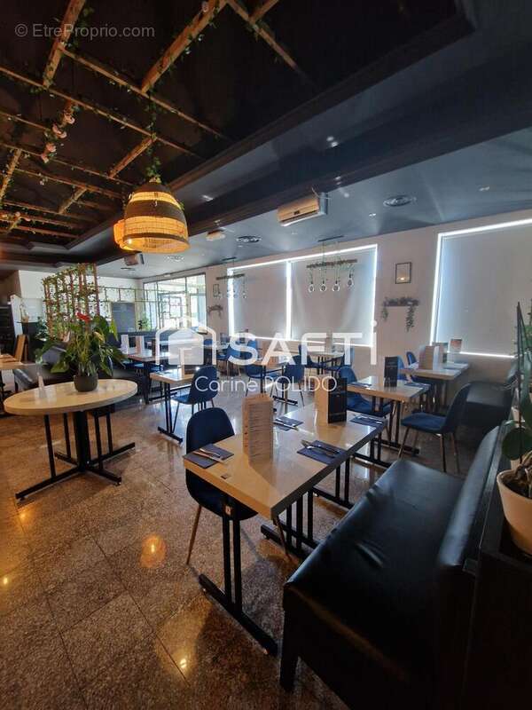 Photo 4 - Commerce à CREPY-EN-VALOIS