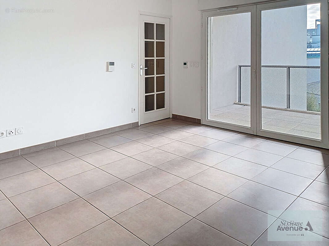 Appartement à LYON-8E
