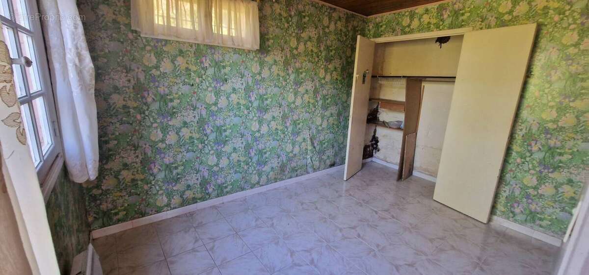 Autre à ROQUEBRUNE-SUR-ARGENS