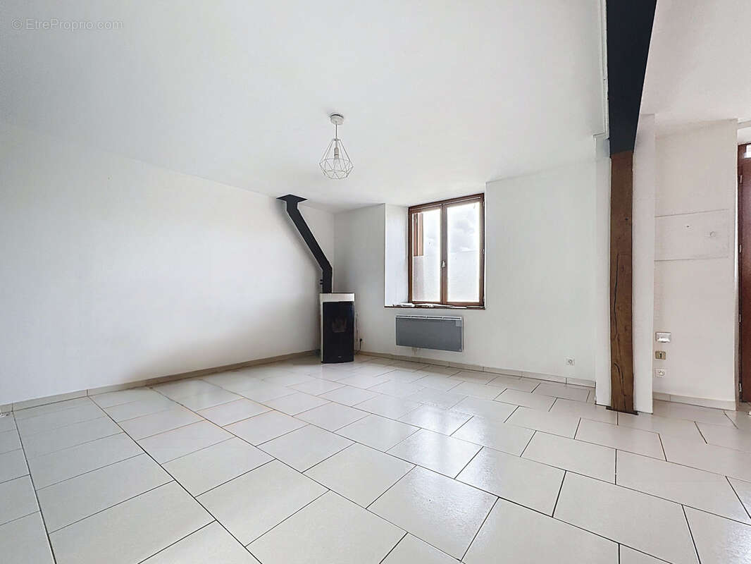 Maison à MONTMIRAIL