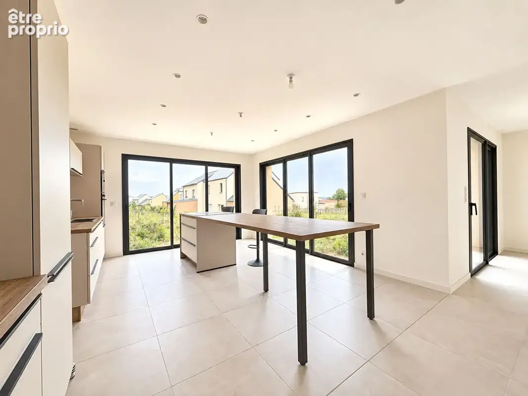 Belle maison contemporaine 6 pièces 122 m²  - en impasse ROMILLE - photo 2