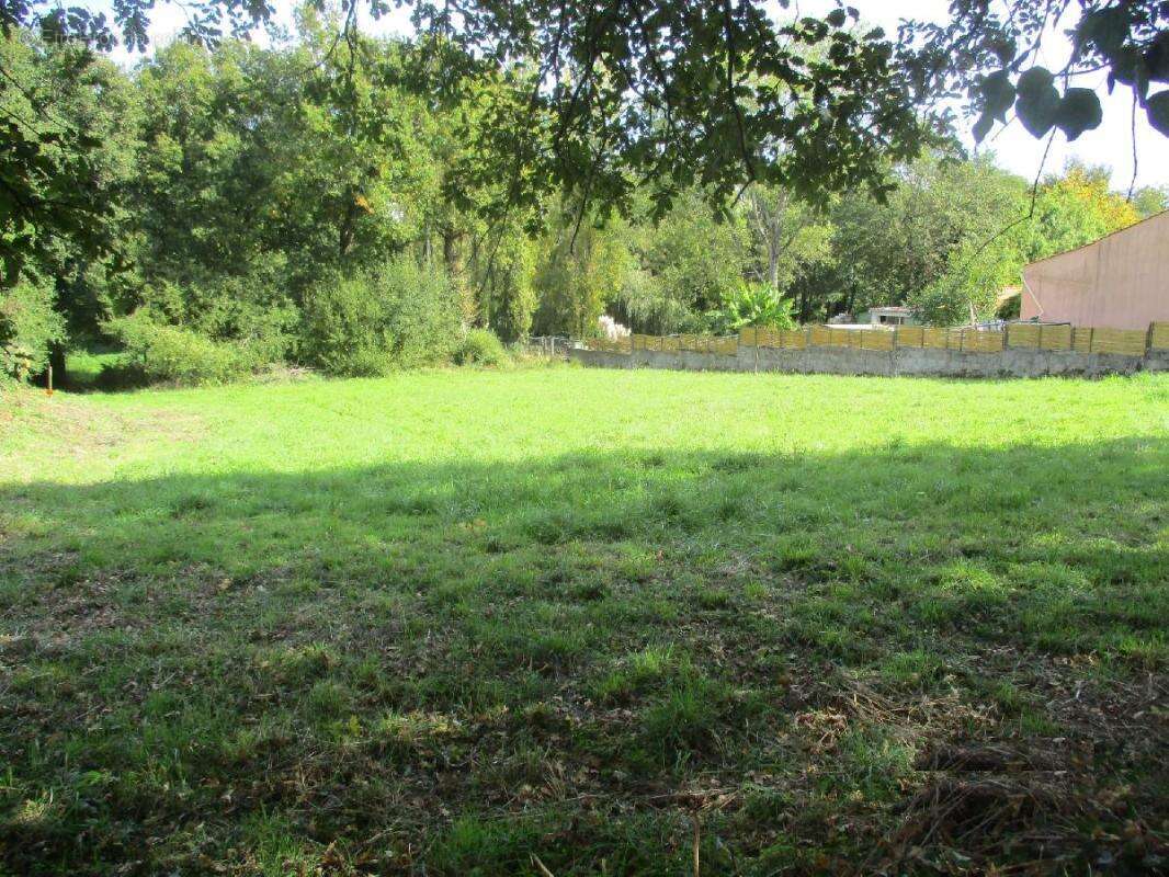 Terrain à SAINTE-FOY