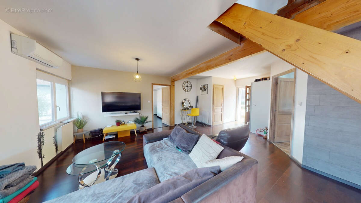 Maison à VILLARD-BONNOT