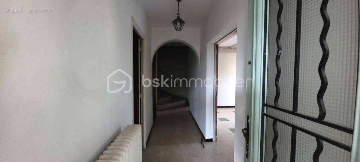 Maison 6 pièces  avec extérieur et grand garage - photo 5