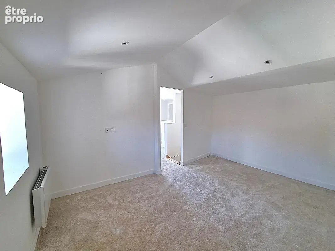 Maison 4 pièces 110 m² à vendre à Fontaines-Saint-Martin (69270) - photo 14