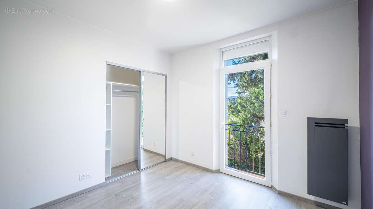 Maison à MONTELIMAR