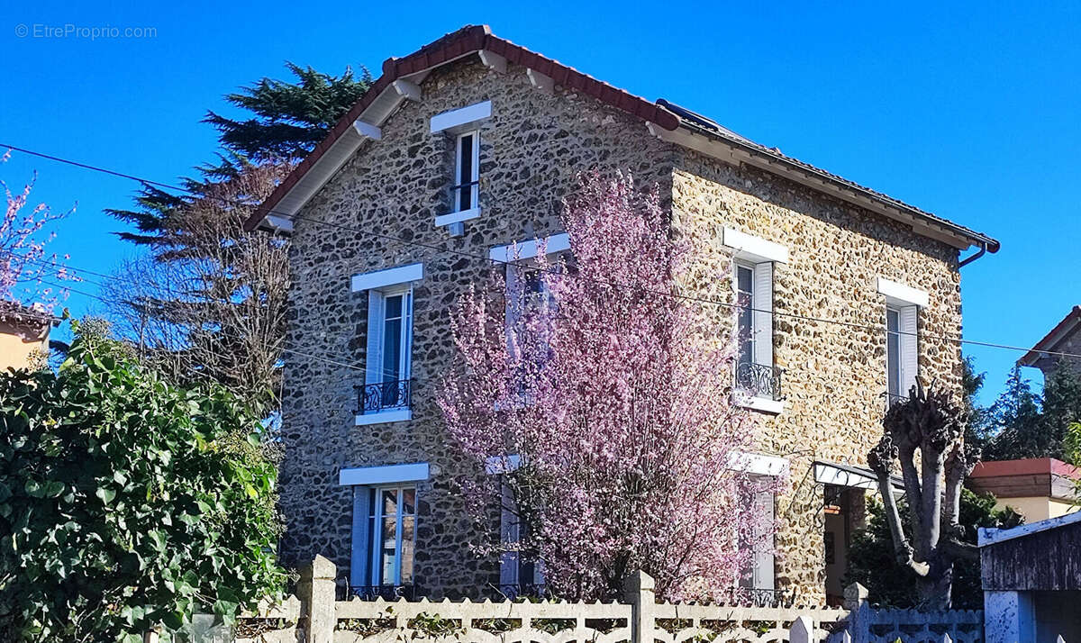 Maison à EAUBONNE