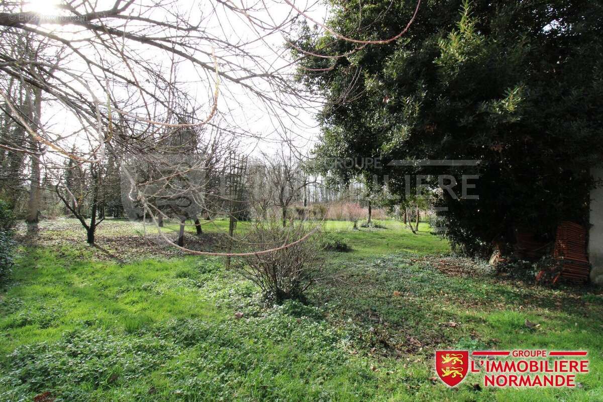 Terrain à LE VAUDREUIL