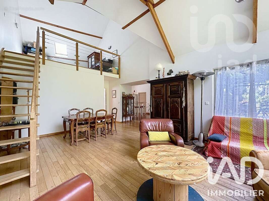 Maison 167 m² à Rubelles  - photo 3