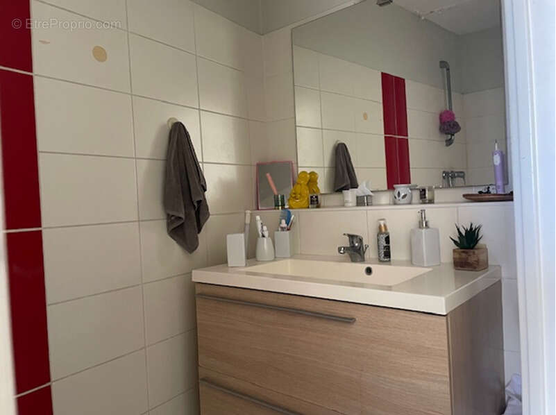 Photo 9 - Appartement à SAINT-DENIS