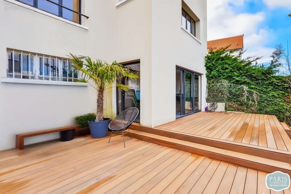 Maison à LOUVECIENNES