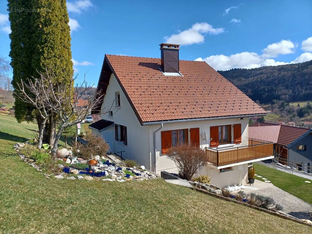 Maison à LES MOLUNES
