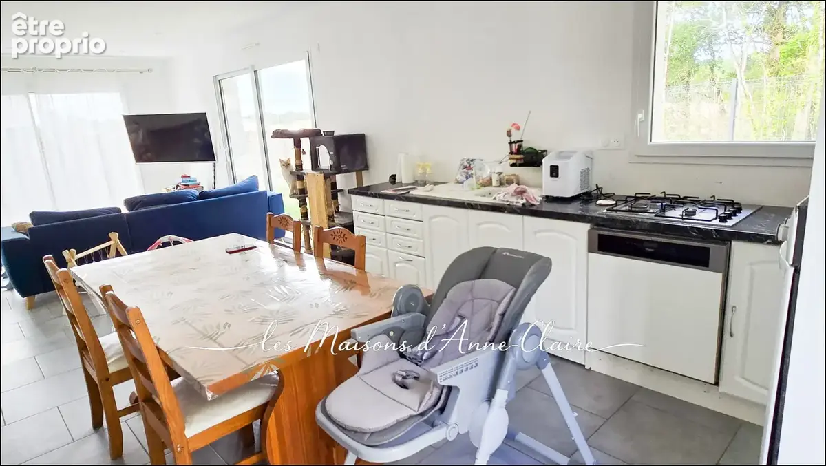 Proche commodités - Maison de plain-pied de 2022 - 3 chambres - Pièce de vie traversante et lumineuse de 45 m2 sans vis-à-vis, o - photo 8