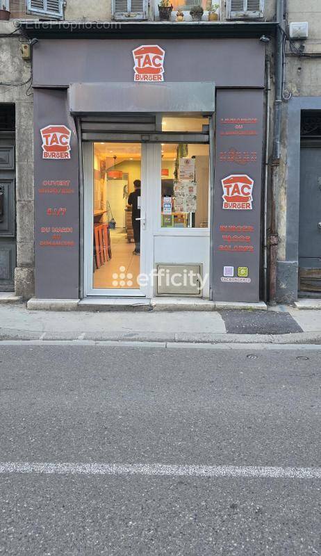 Commerce à AURIOL