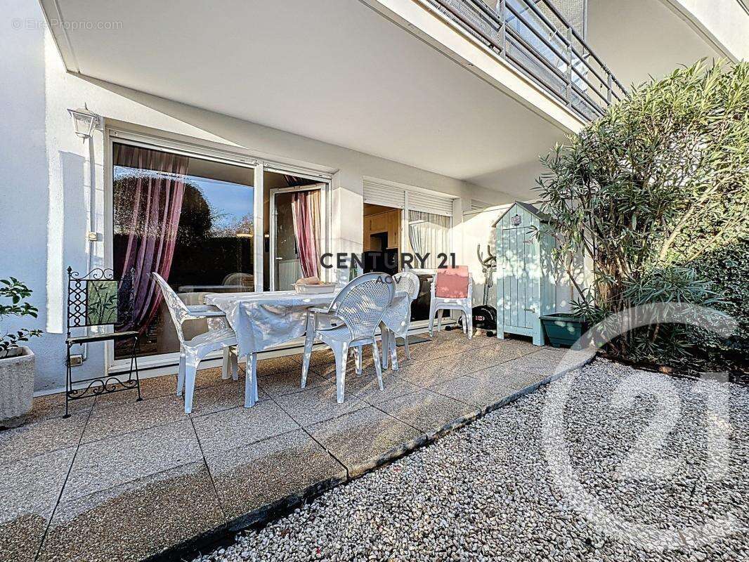 Appartement à MAISONS-ALFORT