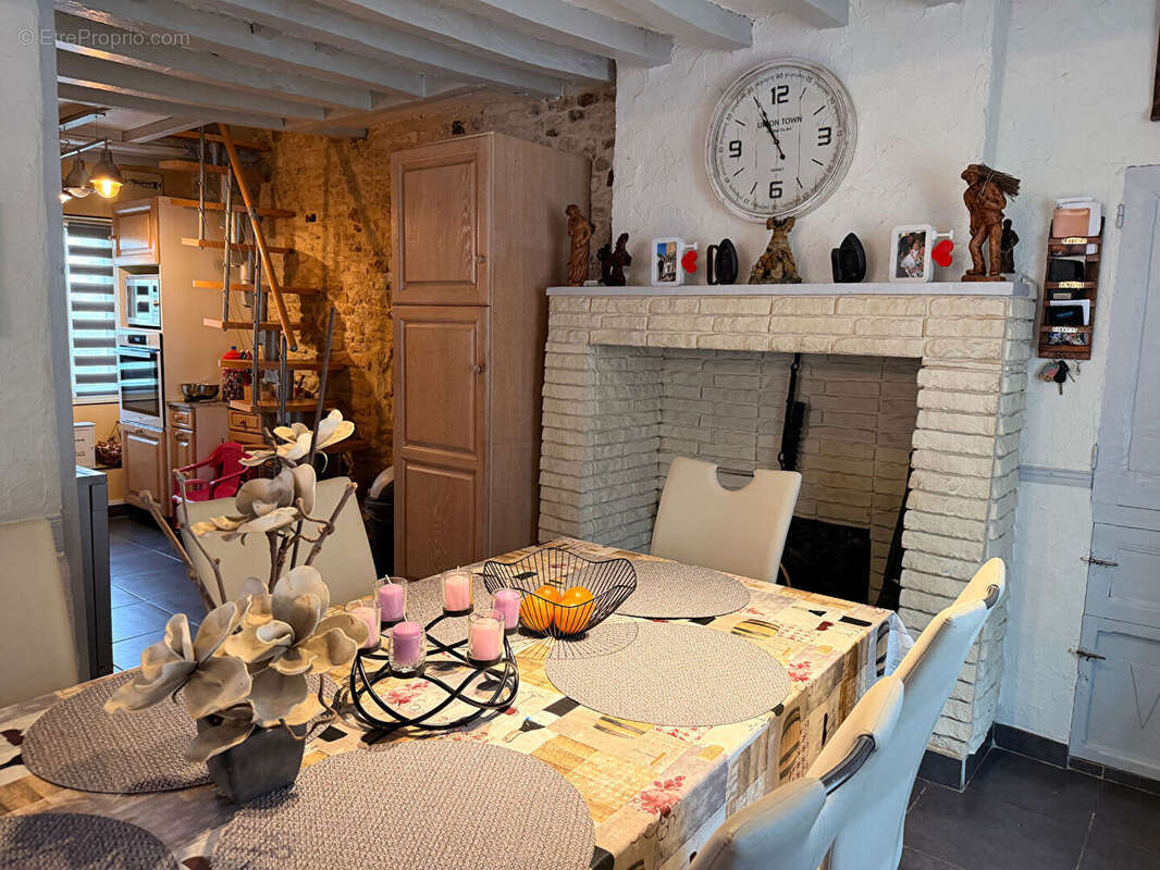 Maison 3 chambres, jardin et hangar - photo 9