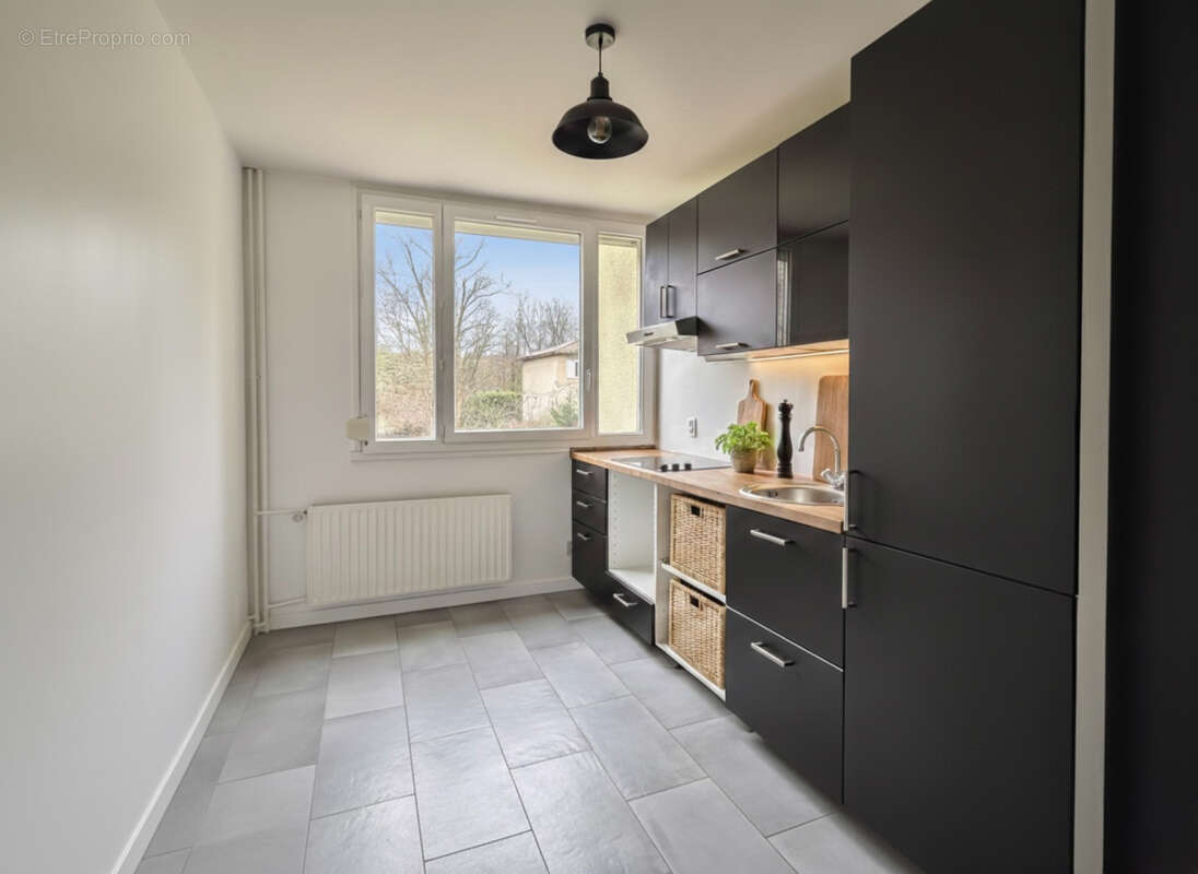 Appartement à FONTAINES-SUR-SAONE